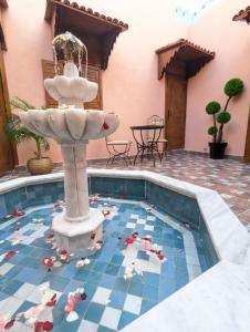 Kolam renang di atau dekat dengan Dar BERNANI
