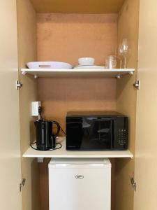 Dapur atau dapur kecil di SleepINN at Dumont