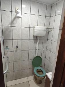 Ένα μπάνιο στο Casa térrea no centro