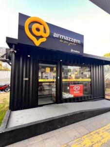 a store front of an amazon store at Ap da Familia - SLZ in São Luís +10 photos