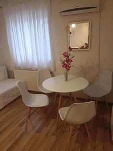 Χώρος καθιστικού στο TARA Lux