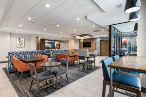 Istumisnurk majutusasutuses Holiday Inn Express & Suites Buford NE - Lake Lanier by IHG