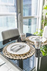 Φωτογραφία από το άλμπουμ του Roland Hotel - Modern Suite w City Views - Downtown στο Τορόντο