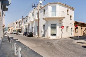 Η γειτονιά γύρω από ή μία γειτονιά κοντά σε αυτό το διαμέρισμα