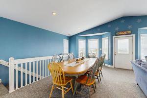 Gallery image of Temptation #40HC4 in Avon