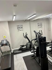 Γυμναστήριο ή/και όργανα γυμναστικής στο Nottingham Hotspot Studio, Brand New & Modern +7 φωτογραφίες