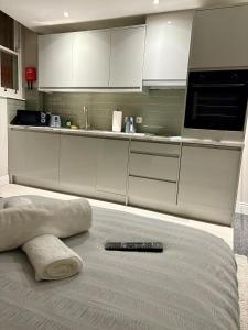 Η κουζίνα ή μικρή κουζίνα στο Nottingham Hotspot Studio, Brand New & Modern