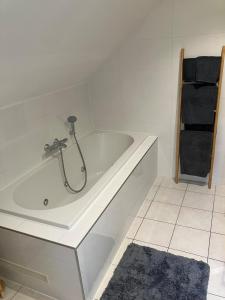 Ένα μπάνιο στο Le Walk'Cottage +34 φωτογραφίες