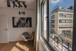 Φωτογραφία από το άλμπουμ του Luxurious 2BD on Crystal Garden σε Bŭnzareto