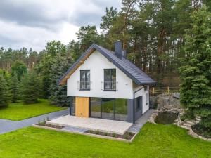 Το κτήριο όπου στεγάζεται  το παραθεριστικό πάρκο