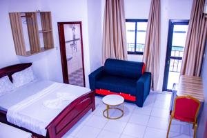 Afbeelding uit fotogalerij van West Hotel Douala in Bonabéri