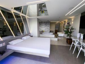 Postel nebo postele na pokoji v ubytování Motel Colorado (Adult Only) + 25 fotografií