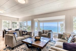 Φωτογραφία από το άλμπουμ του Oceanside Skies σε Oceanside