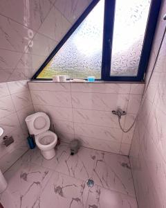 O baie la Gomarduli House