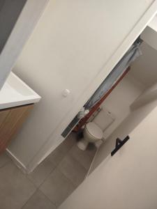 Et badeværelse på Petit nid Dacquois