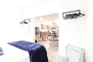 Gallery image of Cozy 1-bedroom apartment Top Floor Tacoma in Tacoma
