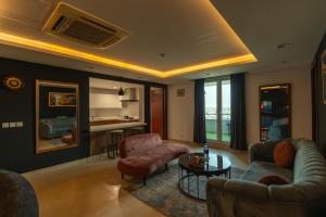 Gallery image of Gold Crest Presidential Family Apartments-DHA Lahore Phase 4 in Lahore