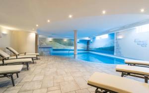 Bassein majutusasutuses Saldur Small Active Hotel või selle lähedal