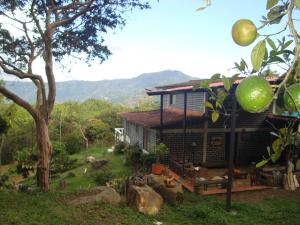 Gallery image of mountain house Mangalobby in Copacabana