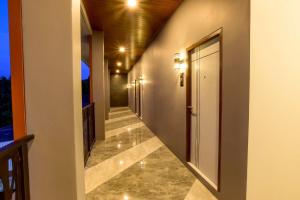 Gallery image of The Breezy Hotel in Muaklek