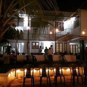 Restaurace v ubytování Lead Homestay