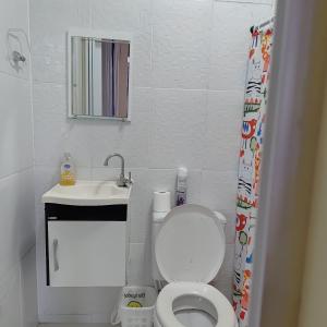 Ένα μπάνιο στο Suites Joao e Maria Quarto 04 +6 φωτογραφίες