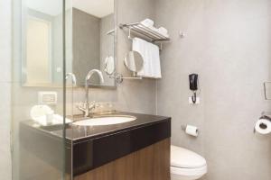 Ένα μπάνιο στο S33 Compact Sukhumvit Hotel +67 φωτογραφίες