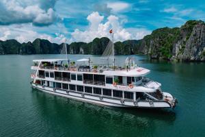 Ảnh trong thư viện ảnh của Cat Ba Bonita Cruise - Lan Ha Bay ở Đảo Cát Bà