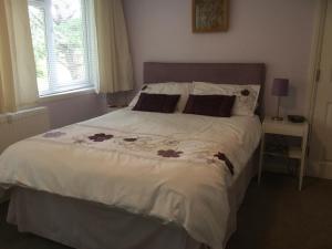 Postel nebo postele na pokoji v ubytování Pen-y-Bont Guest House