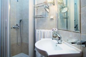 Kúpeľňa v ubytovaní Orizzonte Apartments Lefkada