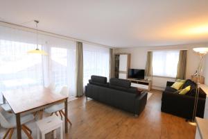 TV a/nebo společenská místnost v ubytování Egginer 2