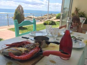 Сніданок для гостей Roses sobre el Mar