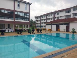 Bazén v ubytování Tourist Hotel Bungoma nebo v jeho okolí
