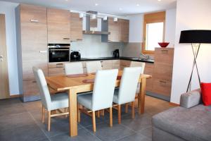 Ski Paradise SP 012 - MOUNTAIN apartment 8 pers廚房或簡易廚房