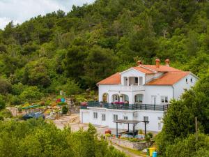 Příroda nedaleko penzionu