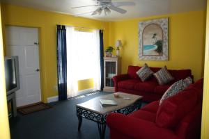 Gallery image of Barefoot Bay Resort Motel in Clearwater Beach