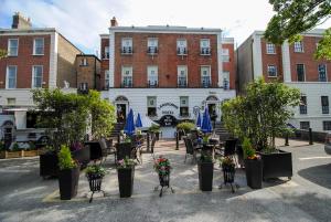 Galeriebild der Unterkunft The Lansdowne Hotel in Dublin