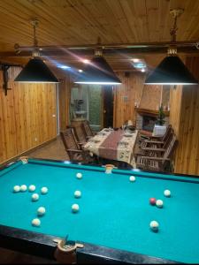 Bàn bi-da tại Баня,Сауна ДОМАШНІЙ ЗАТИШОК