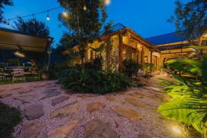 Zahrada ubytování LeeHa Cottage Soc Son