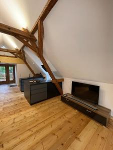 Μια τηλεόραση ή/και κέντρο ψυχαγωγίας στο Schwarzwald Loft im Grünen
