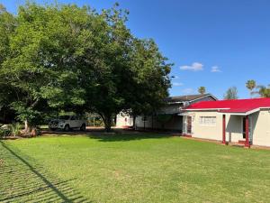 Zahrada ubytování Zonke Bonke Guest House Lydenburg