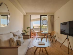 Телевизор и/или развлекательный центр в Paradisus by Meliá Fuerteventura - All Inclusive +80 фотографий