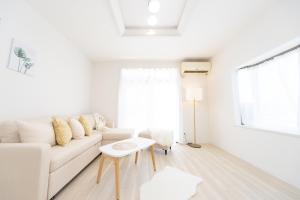 Posezení v ubytování Miraie Yatomi Large house + 14 fotografií