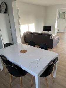 Χώρος καθιστικού στο Les Embruns - maison 2 chambres avec jardin