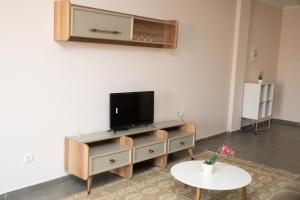 Afbeelding uit fotogalerij van Nour apartments in São Tomé +33 foto's