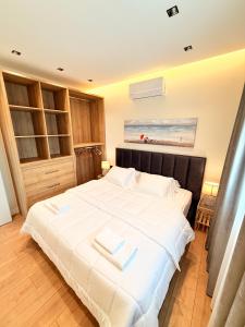 Gallery image of Day LUX Aparthotel in Sarandë