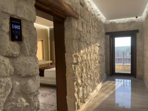 Postel nebo postele na pokoji v ubytování Magical House Hotel + 27 fotografií