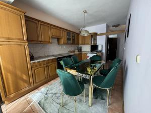 Η κουζίνα ή μικρή κουζίνα στο Leti Apartment
