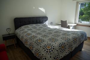 Ένα ή περισσότερα κρεβάτια σε δωμάτιο στο Spacious 2 bedroom apartment