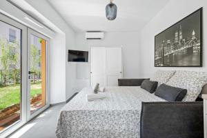 Et tv og/eller underholdning på Le Val dOr - Calme - Grand Jardin - Parking privé